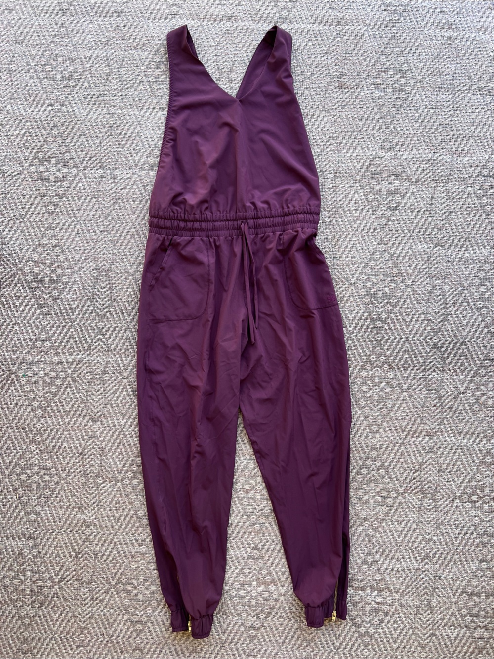 Albion Burgundy Crossover Active Jumpsuit Zip Ankle Athleisure Size Medium